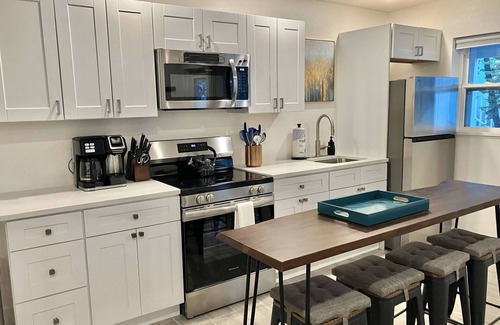 Bay Esplanade Apartment | Clearwater Beach Retreats at Bayside Suite 2