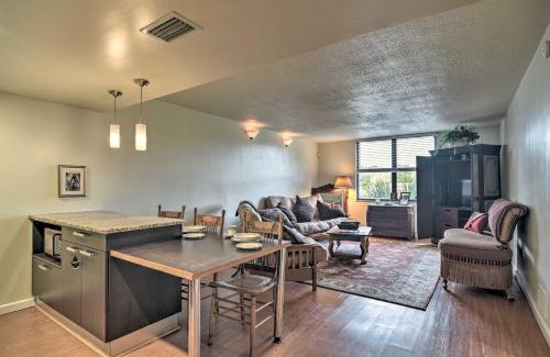 Clearwater Apartment | Clearwater Condo Retreat about 4 Mi to Beach!