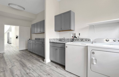 Clermont House | Clermont Lake House