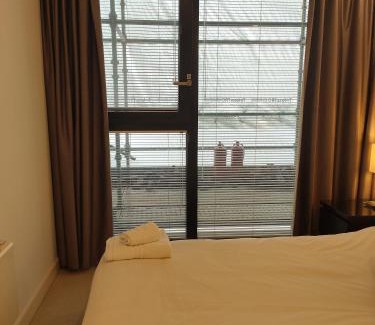 Redcliffe Apartment | Cleyro Serviced Apartments - Finzels Reach