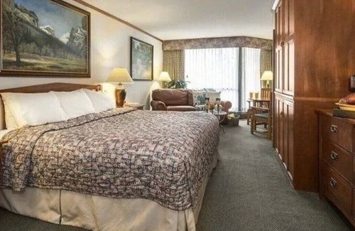 Salt Lake Mountain Resorts Resort | Cliff Lodge at Snowbird Ski-in/Ski-out - Spring Skiing 4/12/25 - 4/19/25