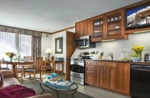 Salt Lake Mountain Resorts Resort | Cliff Lodge at Snowbird Ski-in/Ski-out - Spring Skiing 4/12/25 - 4/19/25
