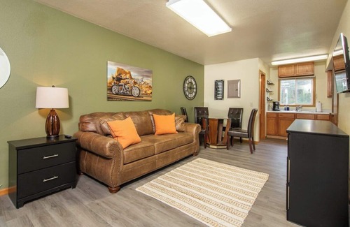 Rimrock Apartment | *Cliff View Apts #4*Private Balcony*Lakes Nearby*