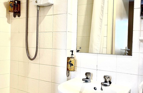 South Shore Hotel | Clifton Court Metro Hotel