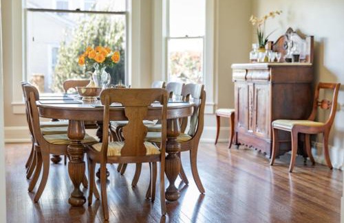 Natchez House | Clifton House - King Suite in Historic Home, Mississippi River Views