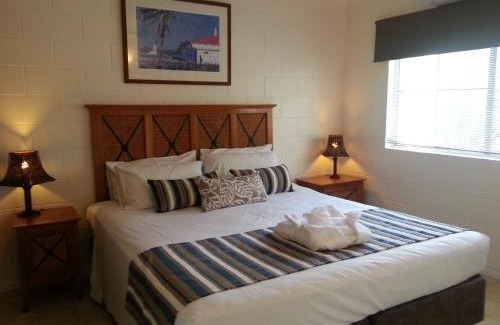 Clifton Beach Apartment | Clifton Sands Holiday Units