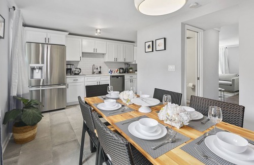 Countryside House | ClintonHills: Work-Friendly, Private Patio, Near DC