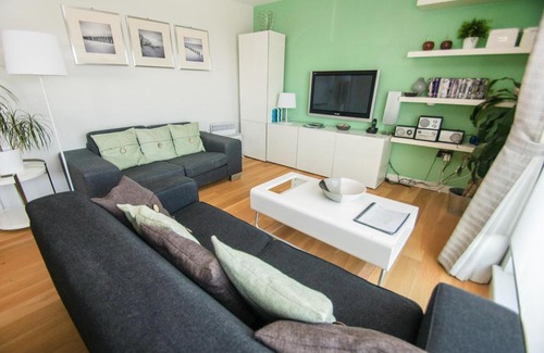 Brighton City Centre Apartment | Clock Tower 2 - Central - by Brighton Holiday Lets