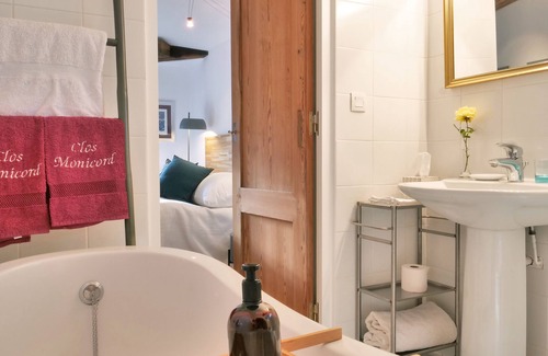 Verac Hotel | Clos Monicord