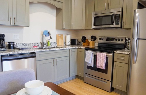 Biloxi Apartment | 🔥CLOSE 2 BEACH❤️ | SLEEPS 4 W/W+D