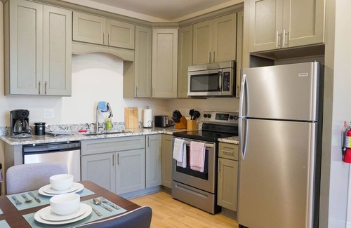 Biloxi Apartment | 🔥CLOSE 2 BEACH❤️ | SLEEPS 4 W/W+D