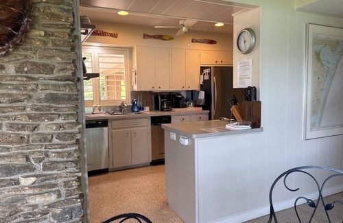 Lakeshore Addition House | Close in Lake Austin lake front setting, family friendly home, not a party venue