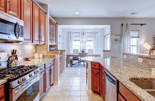 Lewes House | Close to all Rehoboth/Lewes attractions w/community pool & parking!