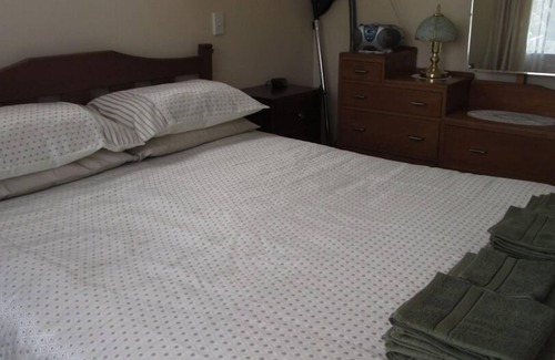 Mangawhai Heads House | Close to beaches, cafes and popular golf course.