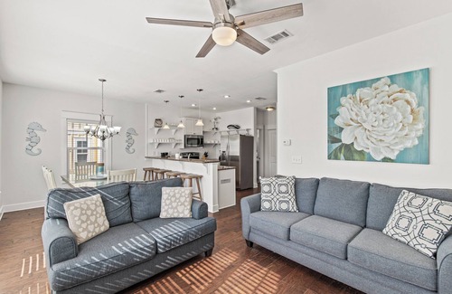 Santa Rosa Beach House | Close to Beach Access, Golf Cart, Great Location