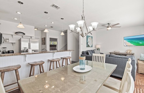 Santa Rosa Beach House | Close to Beach Access, Golf Cart, Great Location