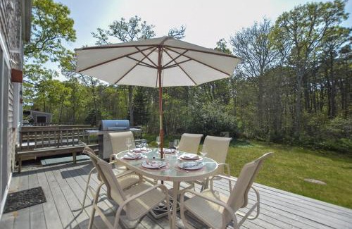 South Chatham House | Close to Bike Path 1 Mile to Beaches