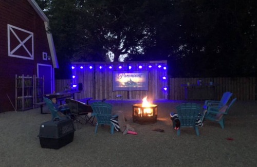 Erskine House | Close to Buffalo lake