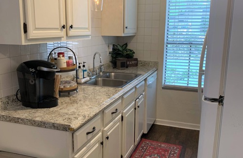 College Station House | Close to campus - Sleeps 6
