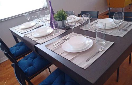 Vista East House | Close to Disney. Big house with backyard