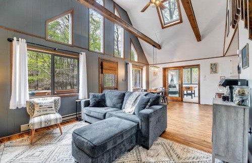 Locust Lake Village Ski Chalet | Close to Locust Lake:Beach:Fire Pit:Kalahari