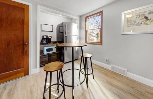 Mankato Apartment | Close to MSU, Hospital and shopping