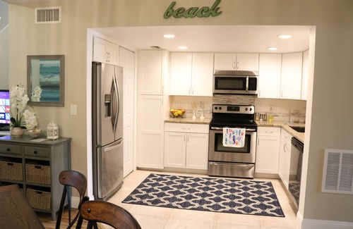 Vilano Beach House | Close to π Paradise Retreat*Vilano Beach*