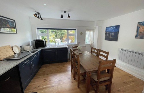 Sompting House | Close to sea and South Downs national park - Sompting