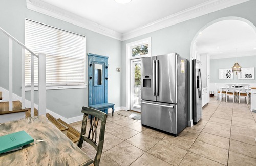 Sugarwood Beach House | Close to Seaside and Beach, Heated pool, 6 seater Gem Cart, pet friendly