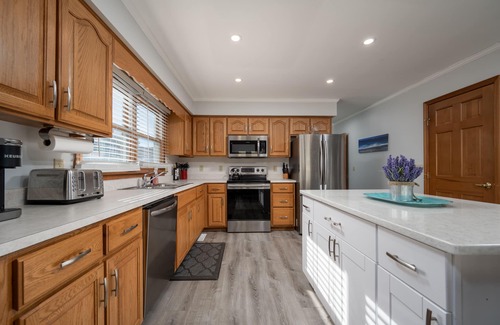Broadkill Beach House | Close to the Beach, Pet Friendly/Tesla Charger/2-3 Night Stays Off Season