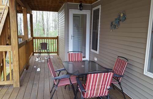 Wells Condo | CLOSE TO WELLS BEACH! 2 Bed 1 Bath in Wells, ME close to attractions!