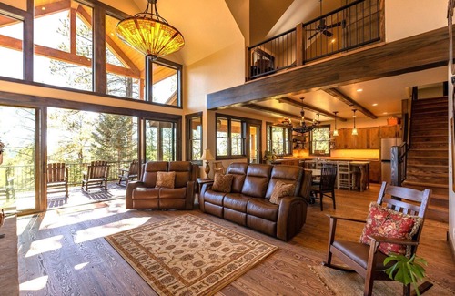 San Juan River Village House | Close to Wolf Creek, Private San Juan River Frontage, Quiet! A/C
