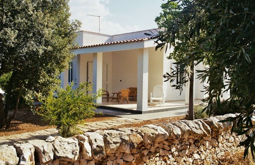 Rosa Marina House | Close v. Sea immersed in a green oasis free Swimmingpoolmitbenutzg.
