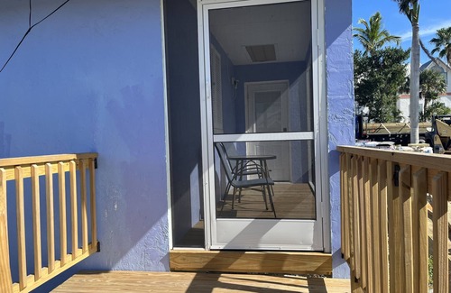 Saint James City Apartment | Closest Inn to Deep Water in St James City. Perfect for monthly rental!