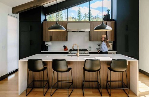 Rendezvous House | Cloud N9NE Chalet | Fireside Views & Hot Tub