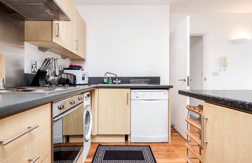 Runnymede Apartment | Cloud9stayz at The Charles 01 & 02