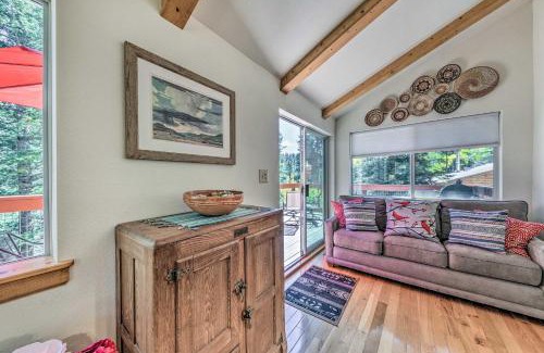 Cloudcroft House | Cloudcroft Cabin with Deck Less Than 2 Mi to Downtown!