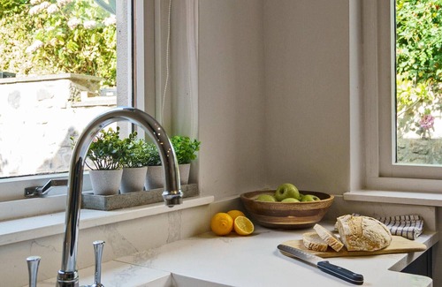 Berwick-upon-Tweed House | Clovelly House: Relaxed Family Coastal Home