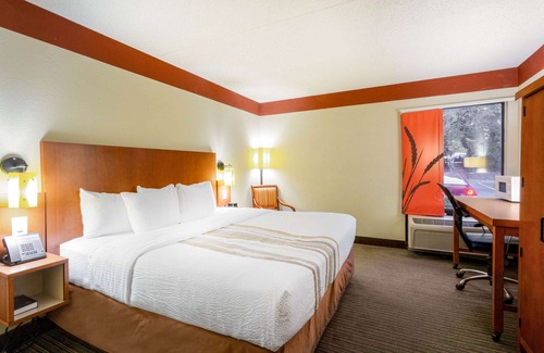 Toddville Road Hotel | CLT Airport Inn & Suites
