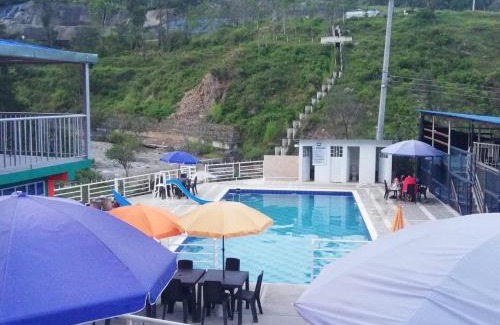 Caqueza Hotel | Club Social Villa Victoria