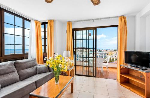 Los Cristianos Hotel | Club Tenerife Apartments