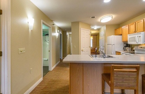 Lake Delton Condo | Club Wyndham Tamarack - 2 Bedroom