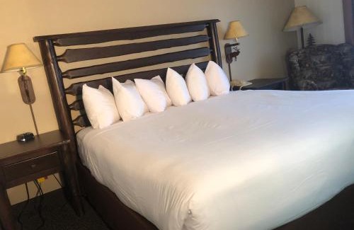 West Yellowstone Hotel | Clubhouse Inn