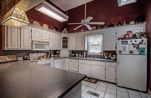 Harperville Bed & Breakfast | Clyde and Marie's Bed & Breakfast