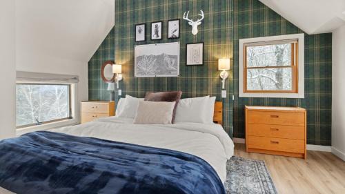 Warren House | Clyde's Cabin home