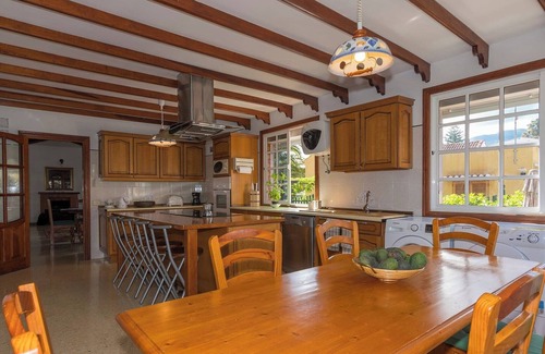 Valsequillo de Gran Canaria House | Cozy Holiday Home in Los Llanos