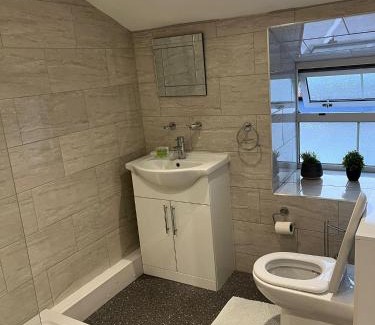 Llangynidr Hotel | Coach & Horses Inn