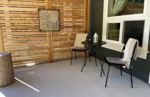 Roberts Creek House | Coach House