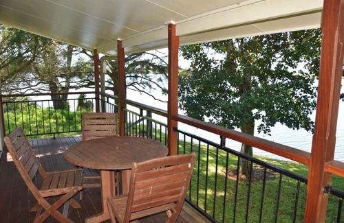 Rainbow Reach House | Coast and Country Cabin 6