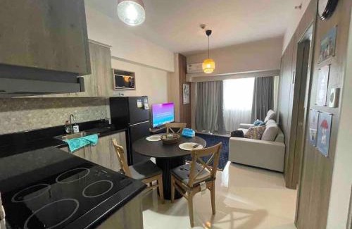 Pasay Apartment | Coast of Finland: Stunning Manila Bay & Sunset